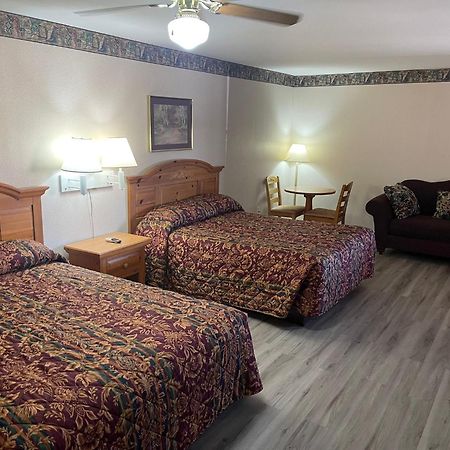 Lakeside Inn & Suites By Oyo Mathis I 37 Eksteriør bilde